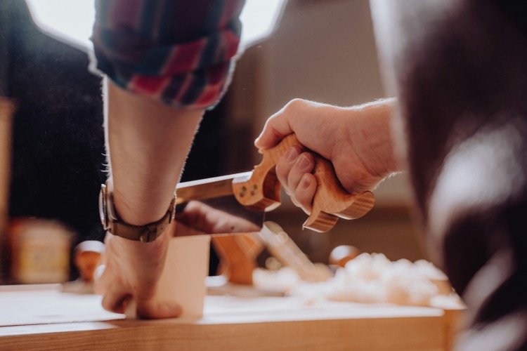Werkbank - Foto von Bailey Alexander @baileyal3xander auf Unsplash